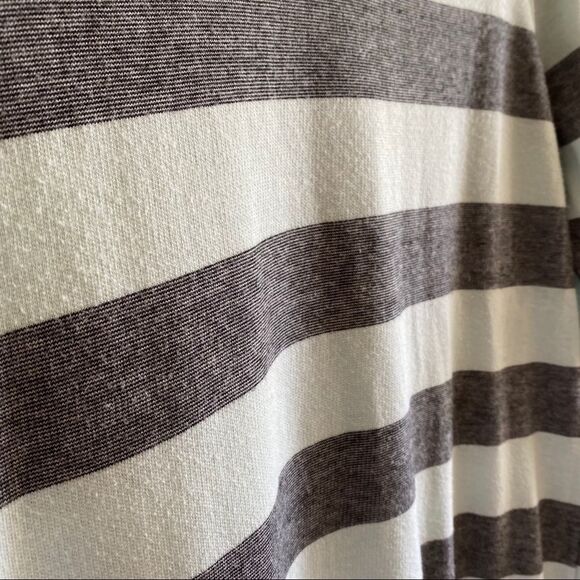 Ellen Tracy Active Long Sleeve Striped Long Sleeve Tee - Picture 5 of 6